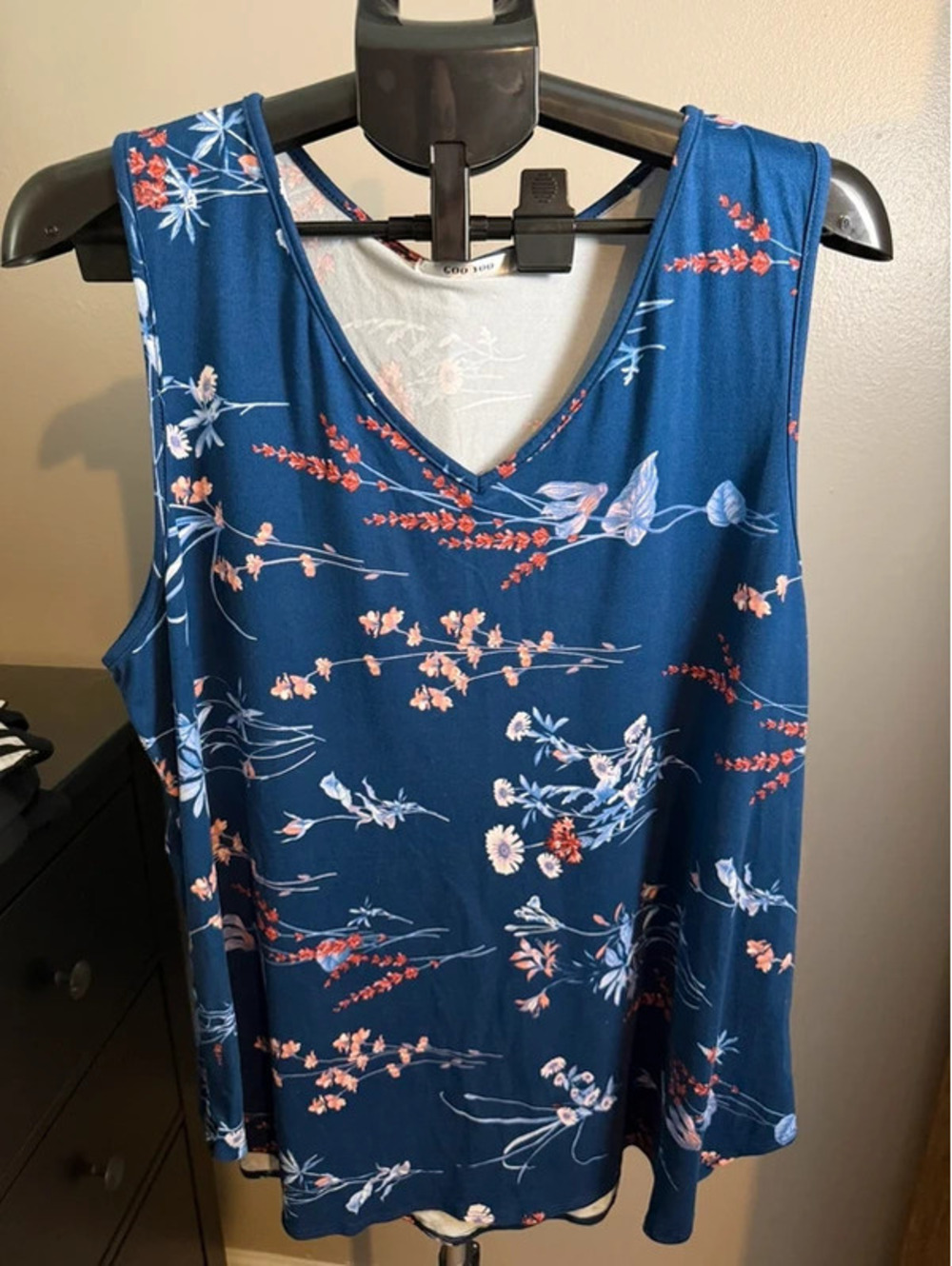 Goo Yoo Navy Floral Sleeveless Top Size 1X